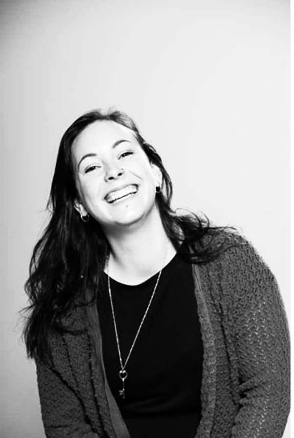 Ruth Jana Braunsteffer in Schwarz-Weiss.